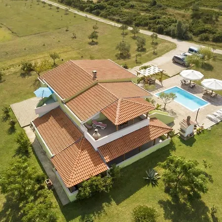 Apartmán Mit Whirlpool By Interhome *