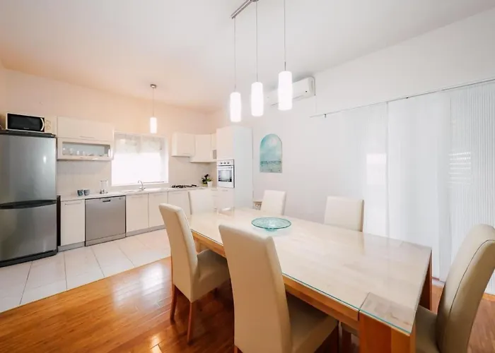 Apartmán Mit Whirlpool By Interhome