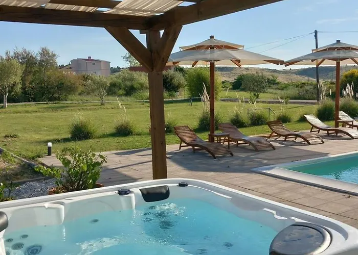 Apartmán Mit Whirlpool By Interhome Krneza