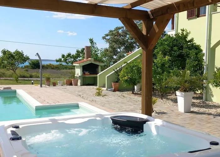 Apartmán Mit Whirlpool By Interhome *