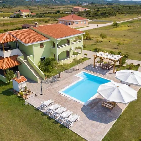 아파트 Mit Whirlpool By Interhome Krneza