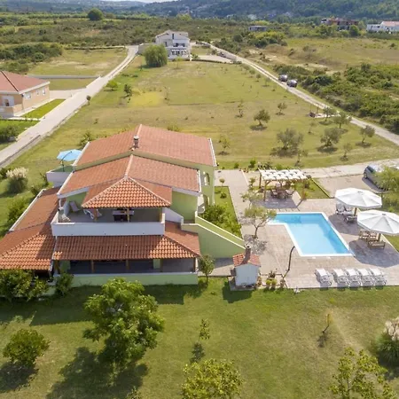 Mit Whirlpool By Interhome * Krneza