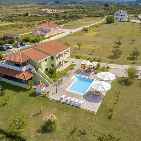 Mit Whirlpool By Interhome Krneza