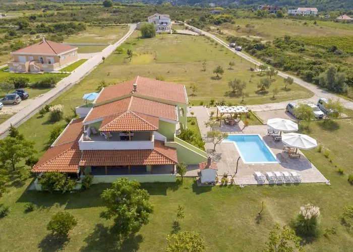 Mit Whirlpool By Interhome * Krneza