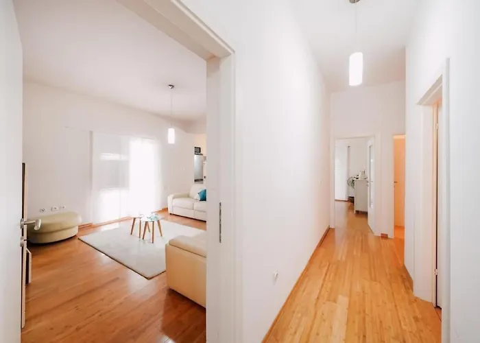 Mit Whirlpool By Interhome Krneza